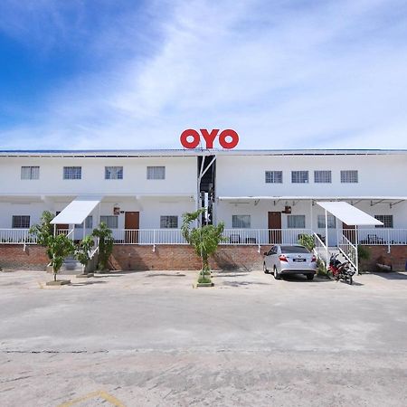 Oyo 44011 Weng Bee Guest House Kota Kinabalu Ngoại thất bức ảnh
