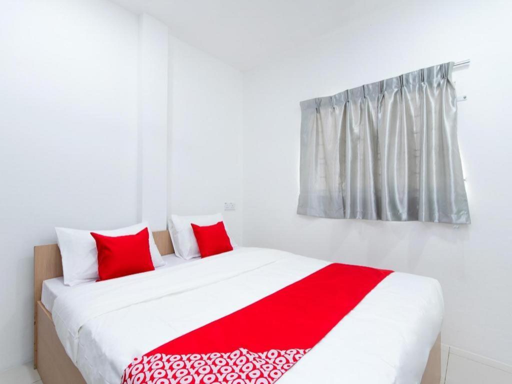 Oyo 44011 Weng Bee Guest House Kota Kinabalu Ngoại thất bức ảnh