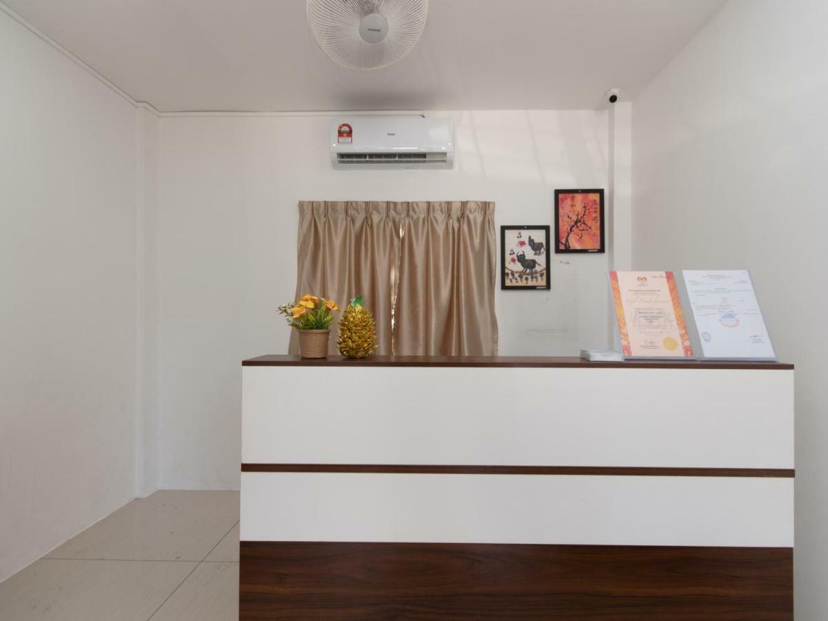 Oyo 44011 Weng Bee Guest House Kota Kinabalu Ngoại thất bức ảnh