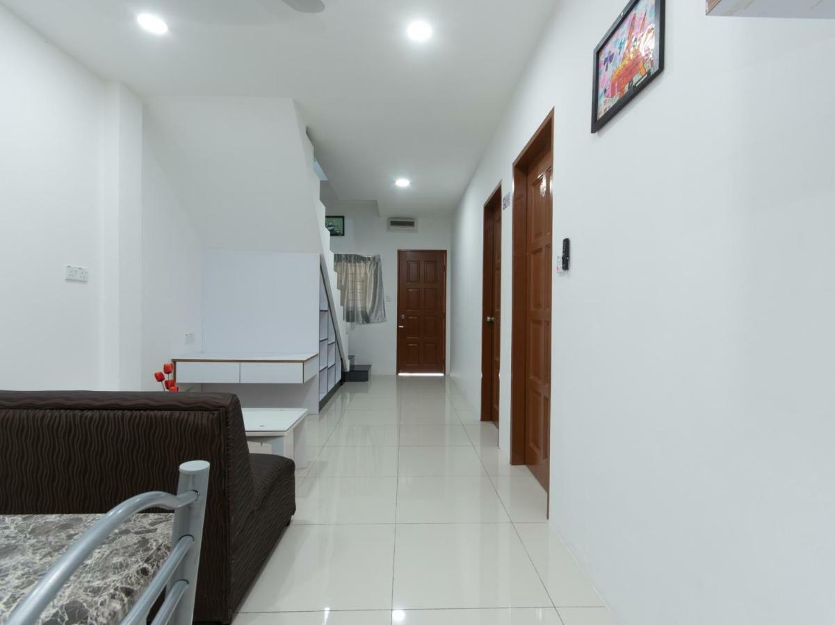 Oyo 44011 Weng Bee Guest House Kota Kinabalu Ngoại thất bức ảnh