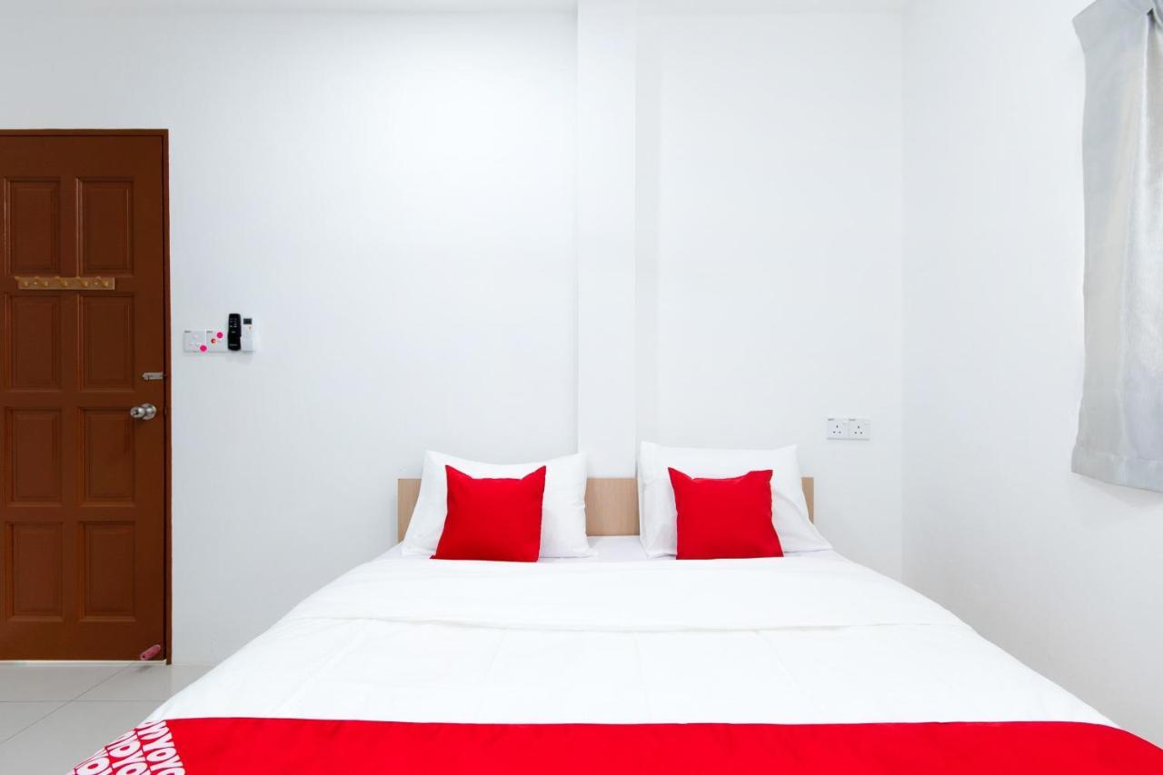 Oyo 44011 Weng Bee Guest House Kota Kinabalu Ngoại thất bức ảnh